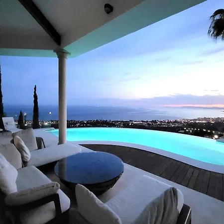 Luxury Sea View In Вілла